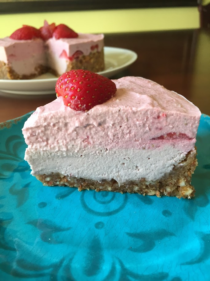 Strawberry Cream Cake b