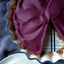 purple sweet potato pie (vegan paleo)