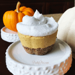 Mini Low-Carb Pumpkin Cheesecakes (Vegan, Paleo) PrettyPies.com