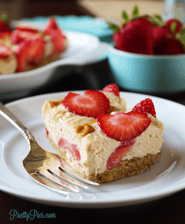 Low-Carb Peanut Butter Strawberry Squares {Vegan, GF} – Pretty Pies