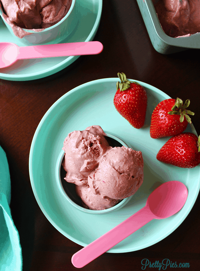 Strawberry Ice Cream (Vegan, Paleo, Low-Carb) PrettyPies