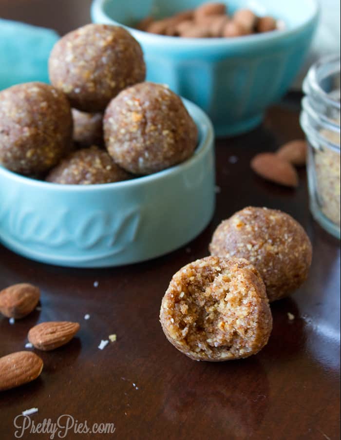 Vanilla Nut Bliss Balls & Breakfast Cookies (keto, paleo, vegan) PrettyPies.com