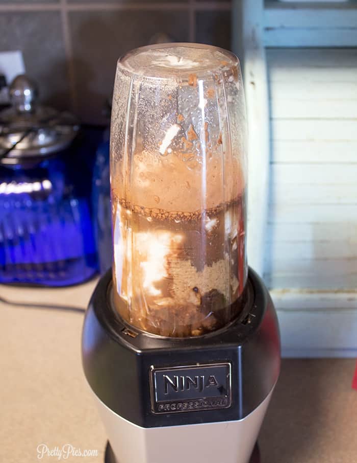 Mocha Ice Cream in a blender