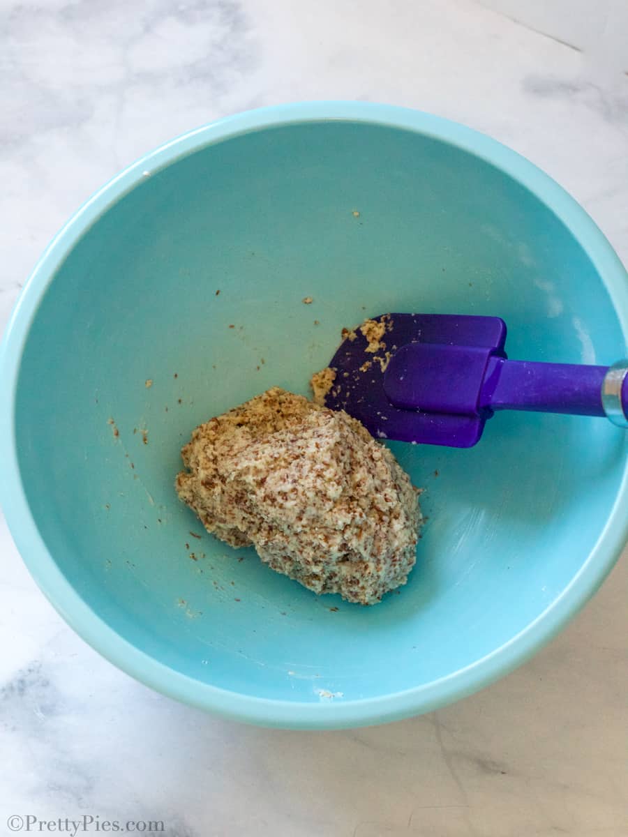 Ultra Crisp Low-Carb Crackers – Pretty Pies